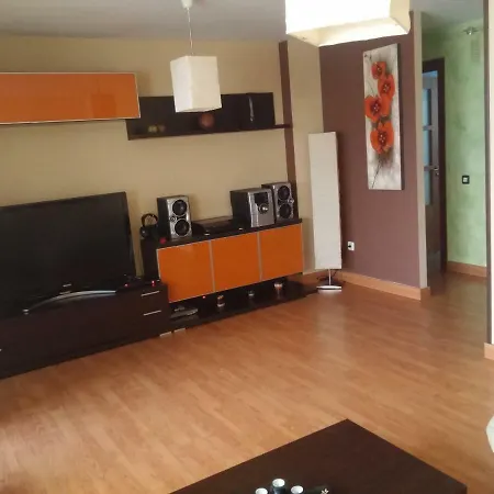 Piso Centrico, Amplio, Luminoso Y Familiar, Con Garaje Segun Disponibilidad Apartmán
