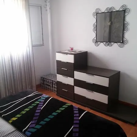 Piso Centrico, Amplio, Luminoso Y Familiar, Con Garaje Segun Disponibilidad Apartmán *