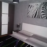 Piso Centrico, Amplio, Luminoso Y Familiar, Con Garaje Segun Disponibilidad Διαμέρισμα *